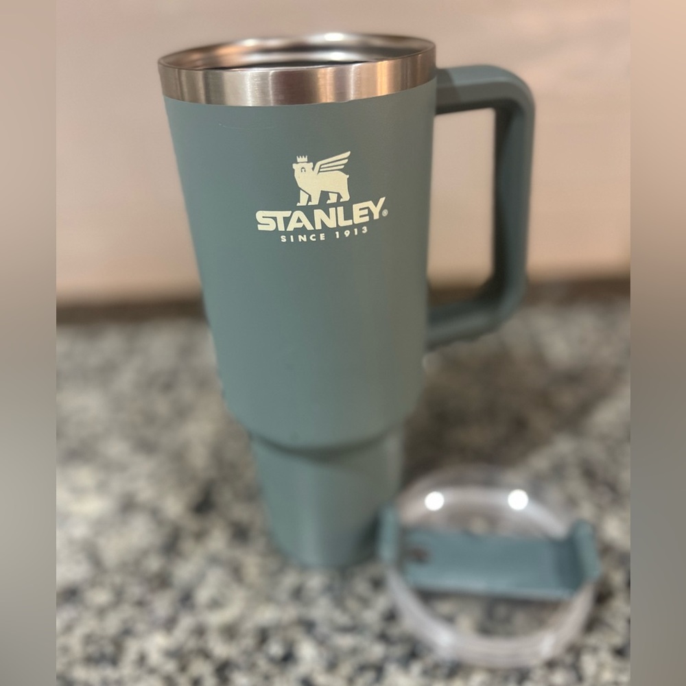 Stanley Tumbler 40 OZ